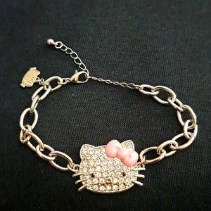 Hello Kitty bracelet with free squishmallow mini